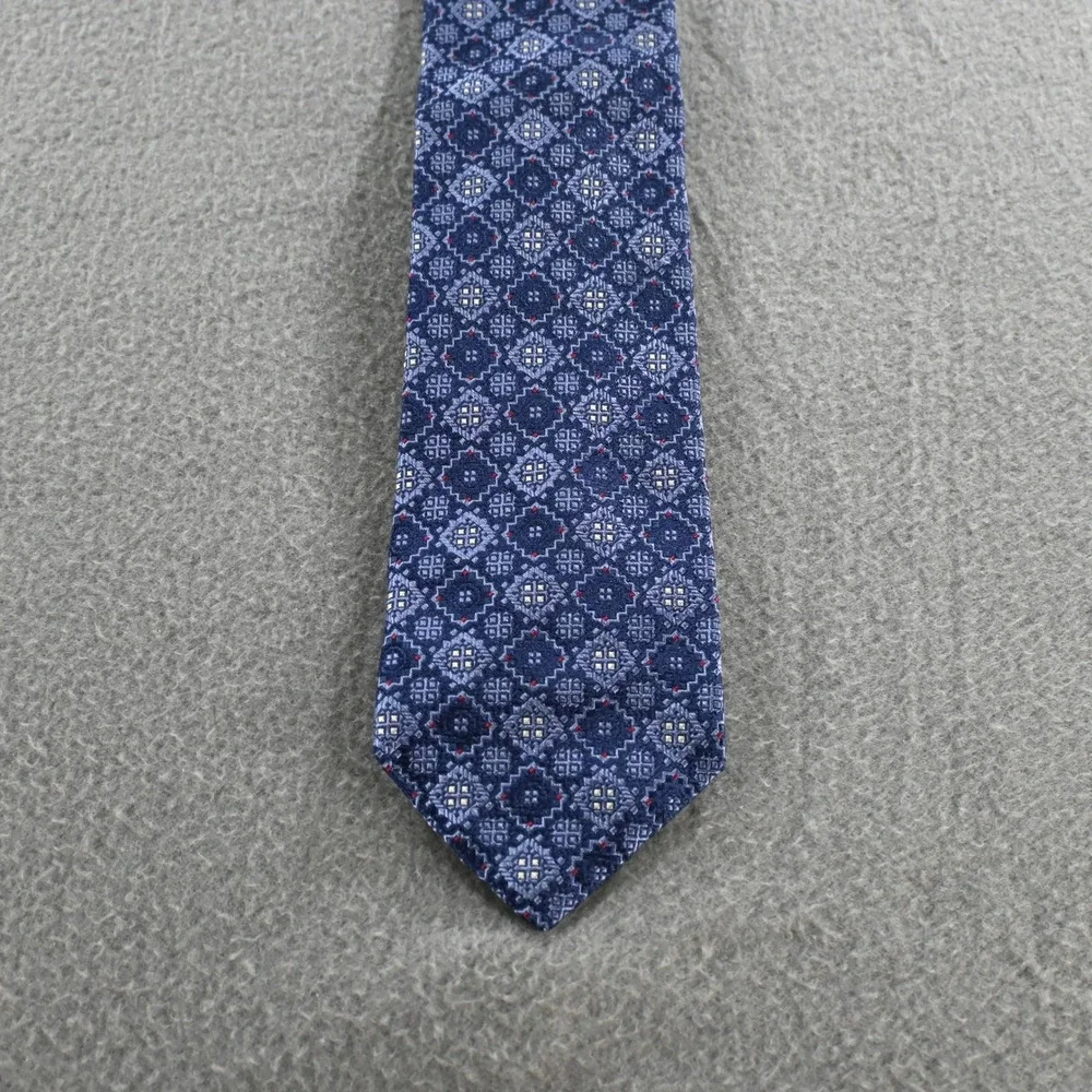 Daniel Cremieux Mens Signature Collection Silk Geometric Medallion Tie Blue OS